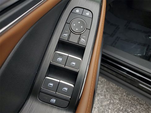 Used 2026 Nissan Rogue Platinum w/ Platinum Premium Package image 21