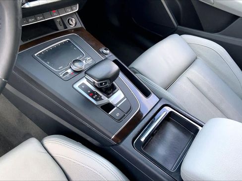 Used 2018 Audi Q5 2.0T Premium Plus w/ Premium Plus Package image 17