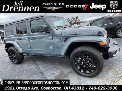 Used 2025 Jeep Wrangler Unlimited Sahara w/ Safety Group image 1