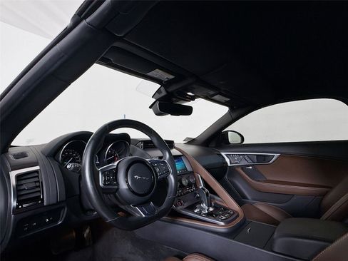 Used 2020 Jaguar F-TYPE Convertible image 7