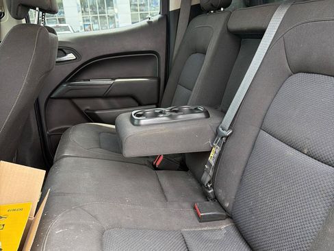 Used 2016 Chevrolet Colorado LT w/ Midnight Edition AWD/4WD image 9