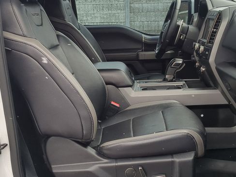 Used 2018 Ford F150 Raptor w/ Equipment Group 802A Luxury image 28