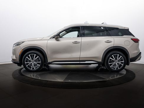 Used 2023 INFINITI QX60 Sensory w/ Vision Package image 6