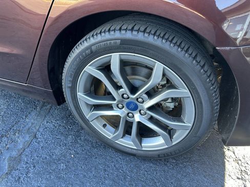 Used 2019 Ford Fusion Titanium image 11