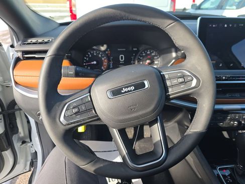 Used 2024 Jeep Compass Limited AWD/4WD image 11