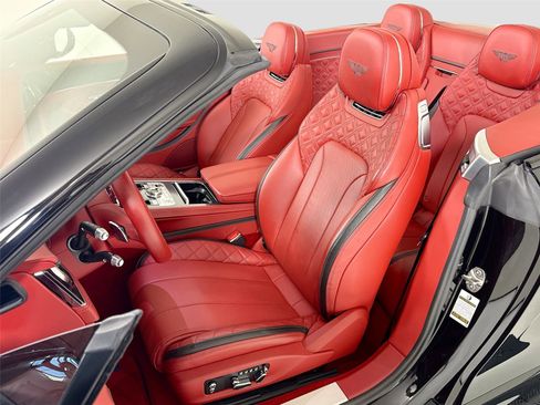 Used 2022 Bentley Continental GT Speed image 12