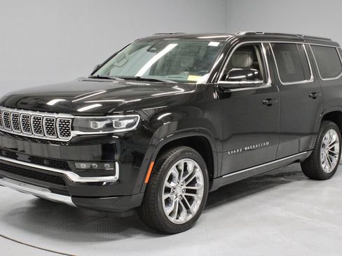 Used 2023 Jeep Grand Wagoneer Series II AWD/4WD image 9