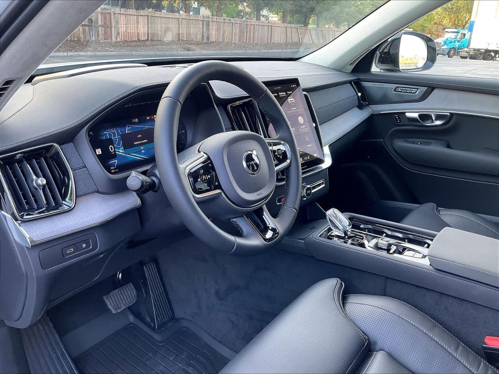 New 2026 Volvo XC90 T8 Ultra w/ Lounge Package AWD/4WD image 8