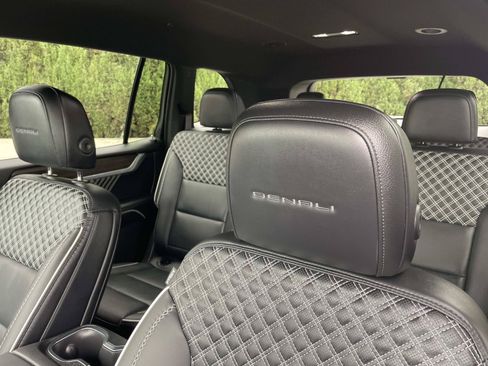 Used 2026 GMC Acadia Denali w/ Super Cruise Package FWD image 23