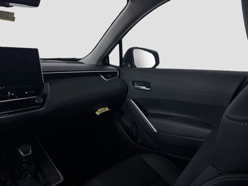 New 2026 Toyota Corolla Cross XLE image 16