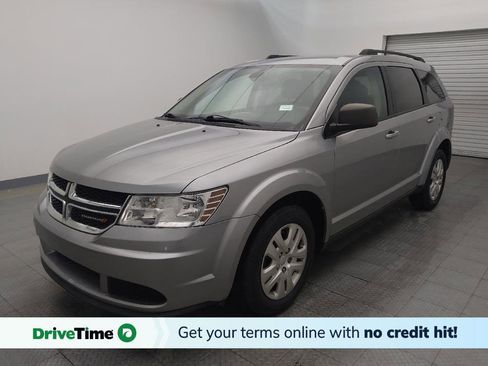 Used 2020 Dodge Journey SE image 1