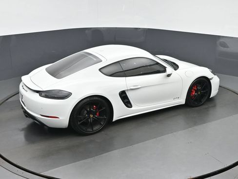 Used 2019 Porsche 718 Cayman GTS RWD image 16