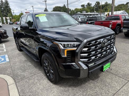 Used 2025 Toyota Tundra Platinum AWD/4WD image 8