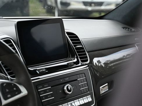 Used 2019 Mercedes-Benz GLE 63 AMG S image 13