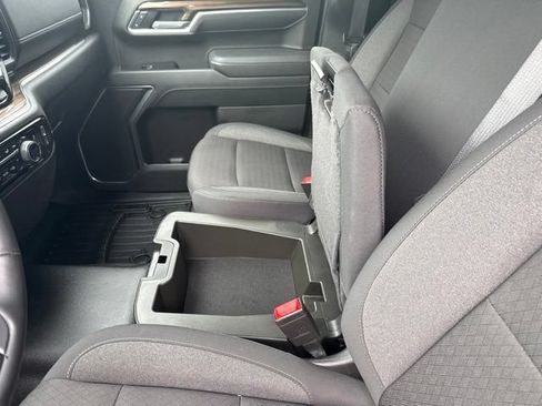 Used 2025 Chevrolet Silverado 1500 LT AWD/4WD image 22