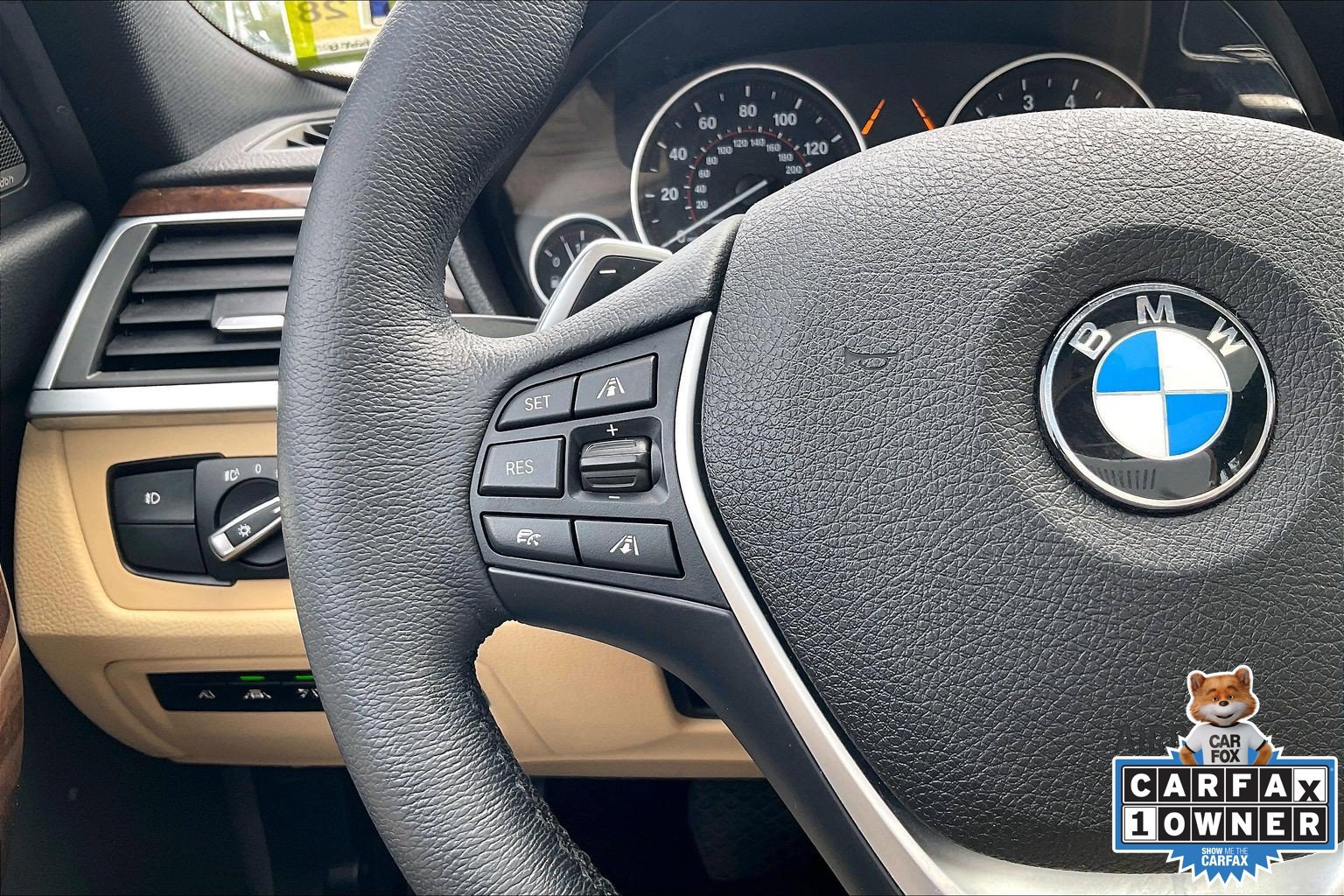 Used 2017 BMW 330i xDrive Wagon AWD/4WD image 24