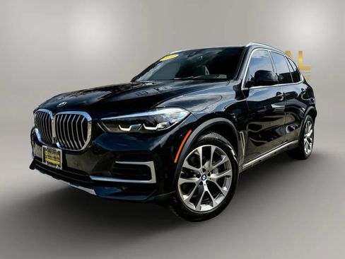 Used 2023 BMW X5 xDrive40i w/ Premium Package image 3
