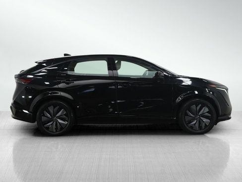 Used 2023 Nissan Ariya AWD image 6
