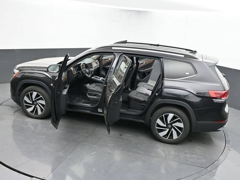 Used 2024 Volkswagen Atlas SE AWD/4WD image 66