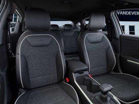 New 2025 Kia K4 GT-Line image 15