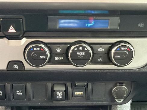 Used 2022 Toyota Tacoma SR5 image 28