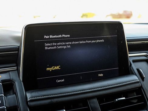 Used 2021 GMC Yukon XL SLT image 30