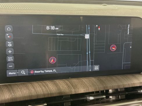 Used 2024 Kia Telluride EX w/ EX Captain's Chair Package FWD image 14