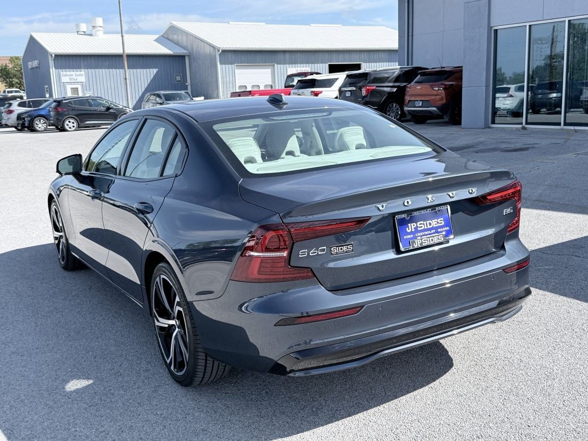 Used 2024 Volvo S60 B5 Core w/ Climate Package FWD image 7