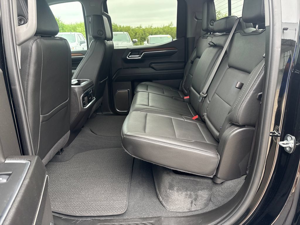 Certified 2024 GMC Sierra 1500 Denali AWD/4WD image 30