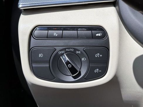 Used 2020 INFINITI QX50 Essential w/ Convenience Package image 25