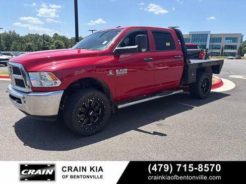 Used 2018 RAM 3500 Tradesman w/ Chrome Appearance Group AWD/4WD image 4