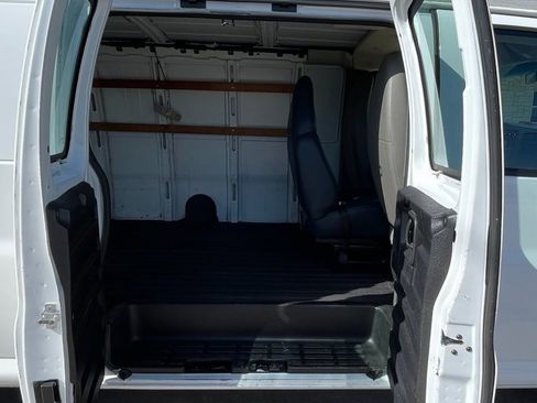 Used 2015 Chevrolet Express 2500 Work Van image 29