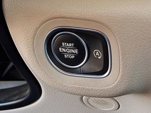 Used 2021 Mercedes-Benz GLS 450 4MATIC image 29