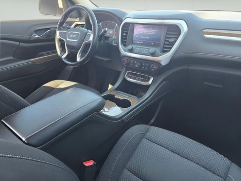 Used 2020 GMC Acadia SLE image 15