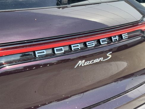 Certified 2024 Porsche Macan S image 14