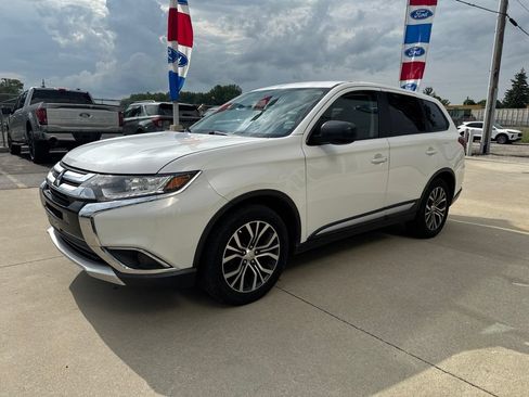 Used 2018 Mitsubishi Outlander ES FWD image 7