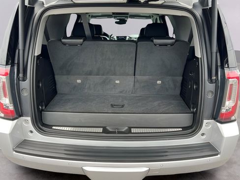 Used 2019 GMC Yukon SLT w/ Premium Edition AWD/4WD image 16