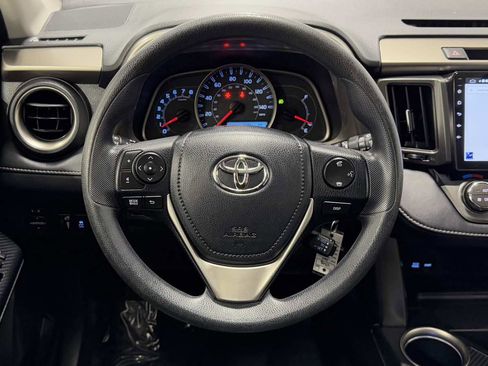 Used 2014 Toyota RAV4 XLE image 15