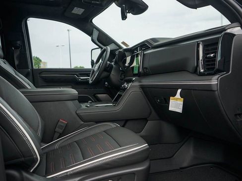 New 2026 GMC Sierra 2500 AT4X AWD/4WD image 9