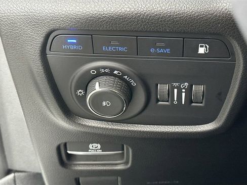 Used 2023 Jeep Grand Cherokee Overland image 26