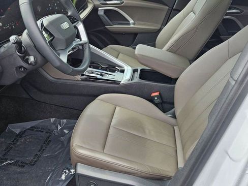 Used 2025 Audi Q5 Premium w/ Convenience Package AWD/4WD image 9