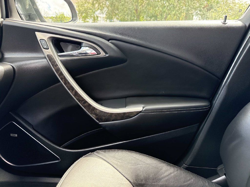 Used 2016 Buick Verano Leather w/ Driver Confidence Package FWD image 29