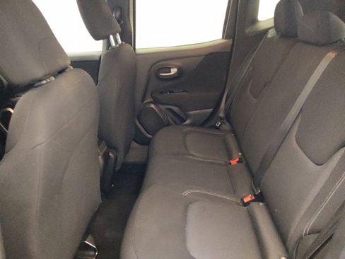 Used 2020 Jeep Renegade Sport image 18