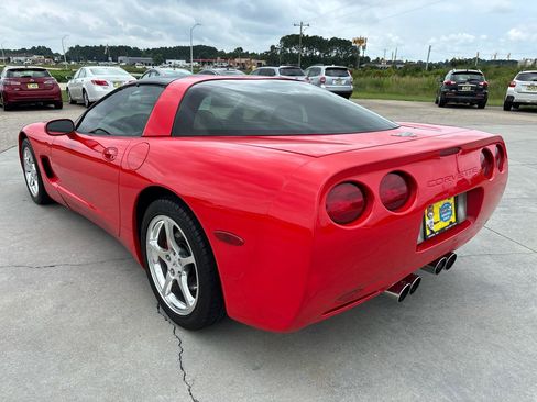 Used 2003 Chevrolet Corvette Coupe w/ Preferred Equipment Group RWD image 6
