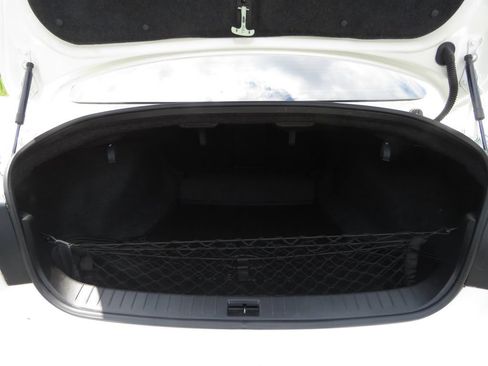 Used 2022 INFINITI Q50 Luxe w/ Cargo Package AWD/4WD image 17