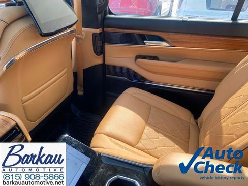Used 2022 Jeep Grand Wagoneer Series III w/ Rear Seat Video Group 1 image 23