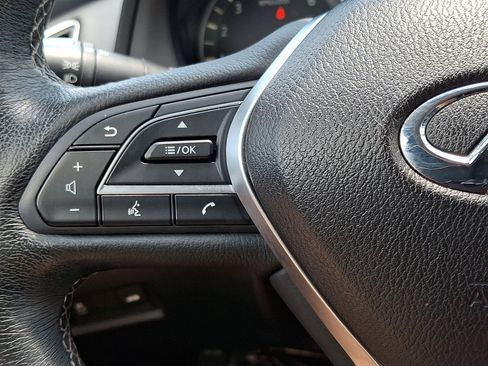 Used 2019 INFINITI Q50 Luxe w/ Essential Package (3.0T Luxe) AWD/4WD image 21