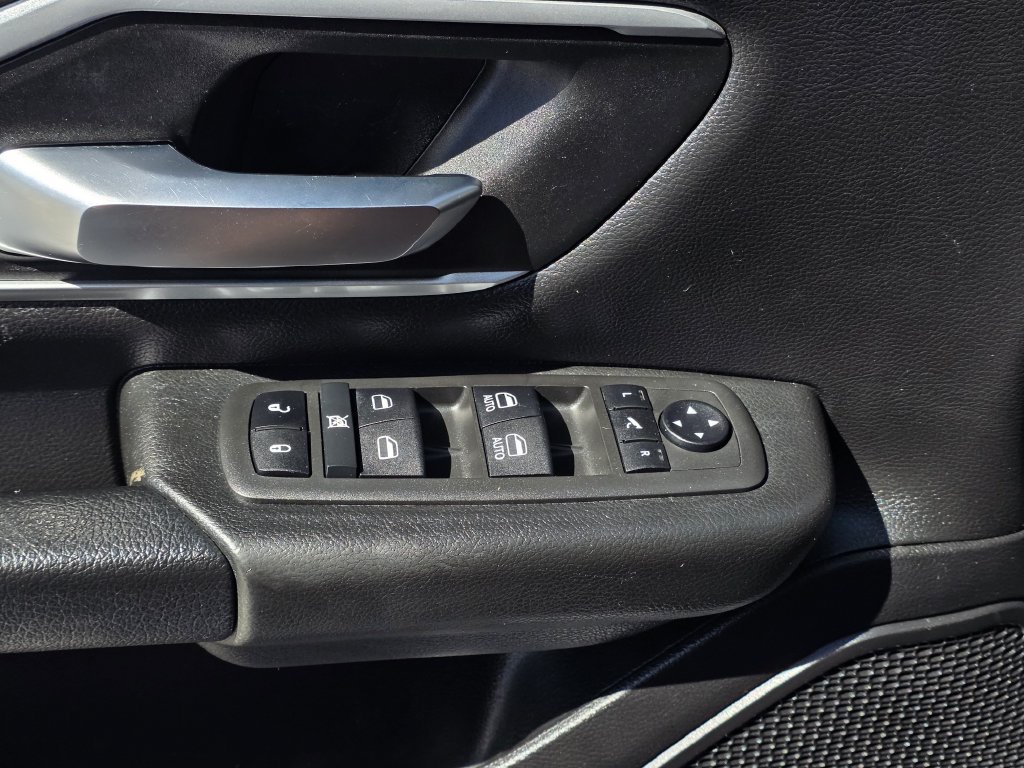Used 2022 RAM 1500 Big Horn AWD/4WD image 24