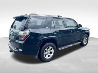 Used 2022 Toyota 4Runner SR5 RWD video 3