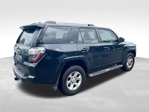 Used 2022 Toyota 4Runner SR5 RWD image 3